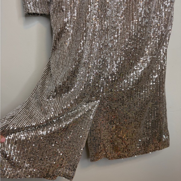 Elegant Silver Sequin Long Cardigan - Picture 10 of 11